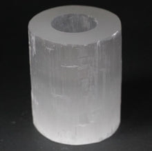 Ladda upp bild till gallerivisning, Selenit Ljushållare Cylinder 10x8 cm
