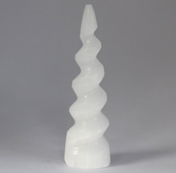 Selenit Unicorn Horn Torn 15 cm
