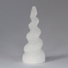 Ladda upp bild till gallerivisning, Selenit Unicorn Horn Torn 10 cm
